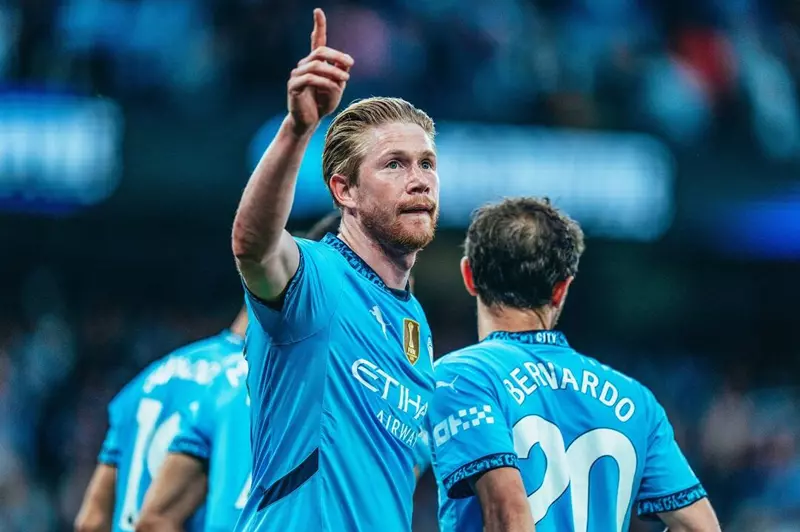 دي بروين يستعيد ذكرياته: 'التكرار هو مفتاح النجاح' – رسالة ملهمة من 10 سنوات