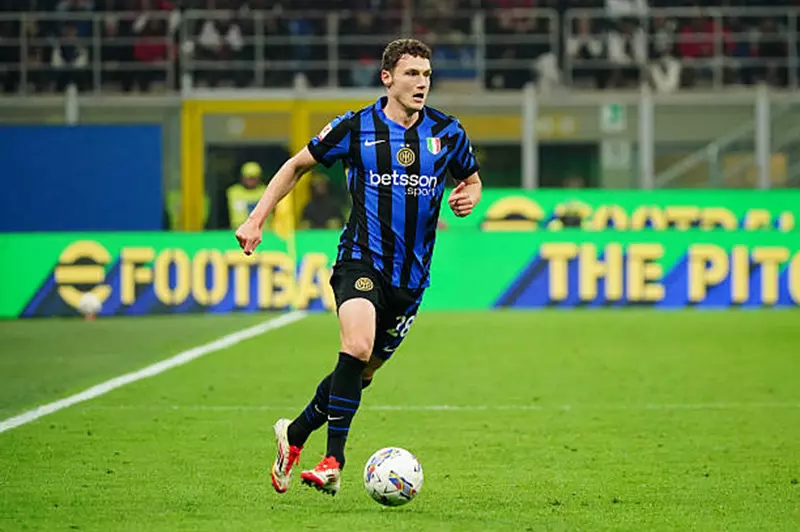 بافارد يتخذ خطوة حاسمة نحو الانتقال إلى ليل الفرنسي