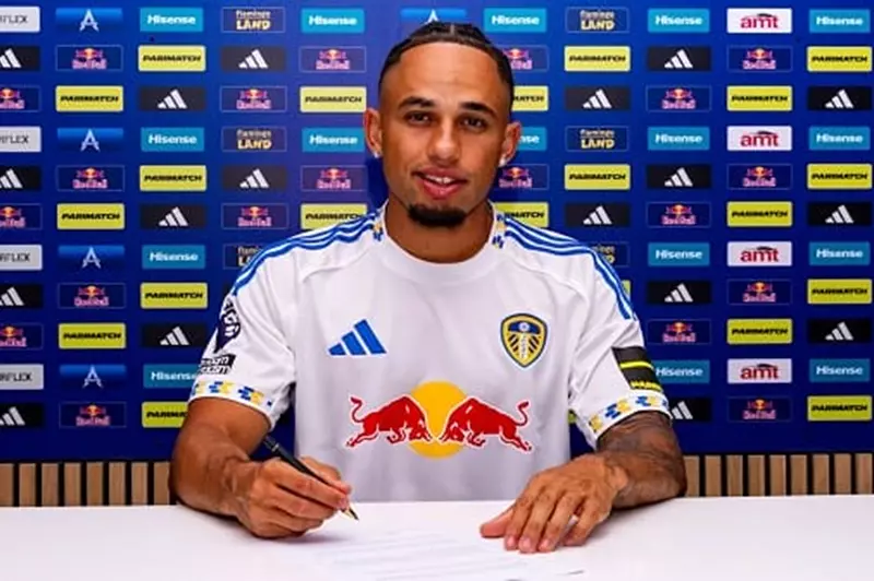 ليدز يونايتد يوقع مع أوكافور قادماً من ميلان