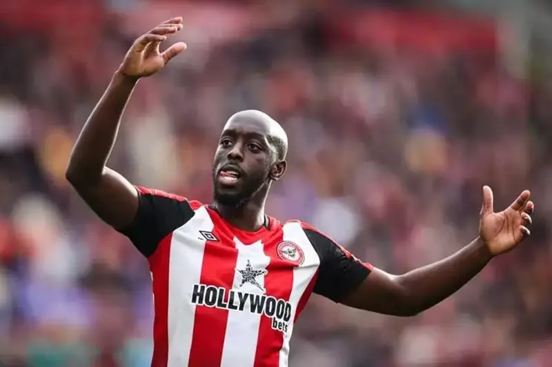 مدرب برينتفورد يؤكد عدم جاهزية ويسا ويعبر عن رغبته في دمجه بالفريق