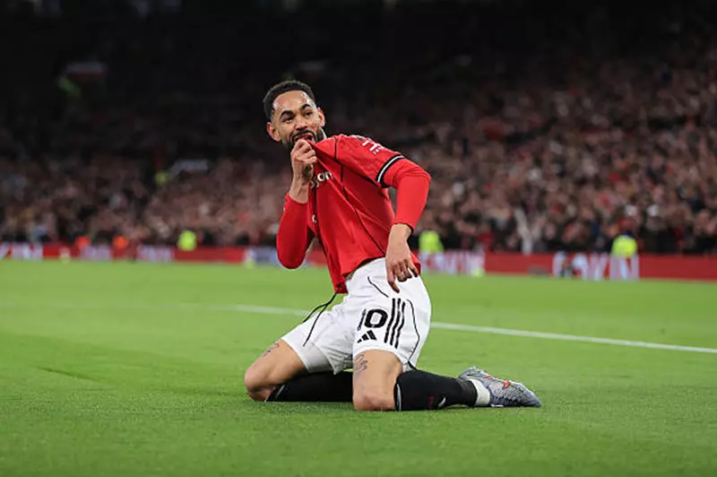 كونيا يسجل أول أهدافه مع مانشستر يونايتد