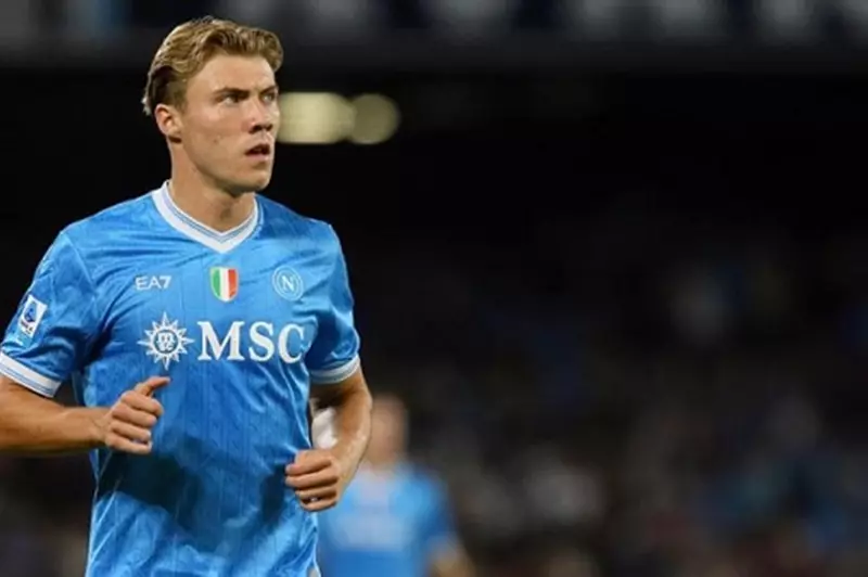 مانشستر يونايتد يوافق على بيع هويلوند إلى نابولي